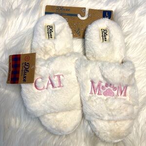 Cat Mom NWT slippers size L